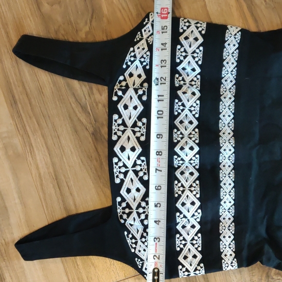 EUC WHBM Embroidered Empire Dress - Picture 3 of 8